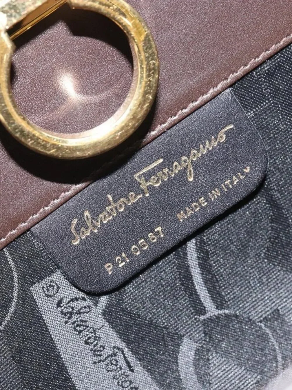 Salvatore Ferragamo Gancini Chain Shoulder Bag Leather Brown Gold Auth 166439